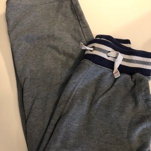 Hanna Andersson boys sweatpants 130 grey